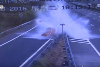 Ebben a durva ütközésben az öv mentett életet