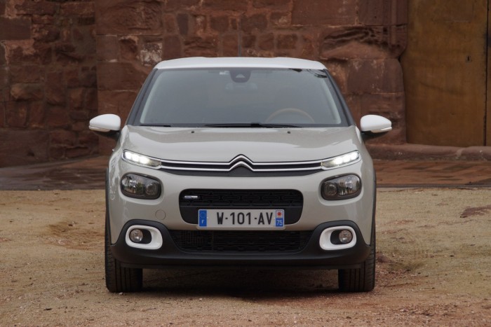 Az új C3-mal ismét magára talált a Citroën 2 A C4 Picasso és a Cactus frontja a C3-on is nagyot üt