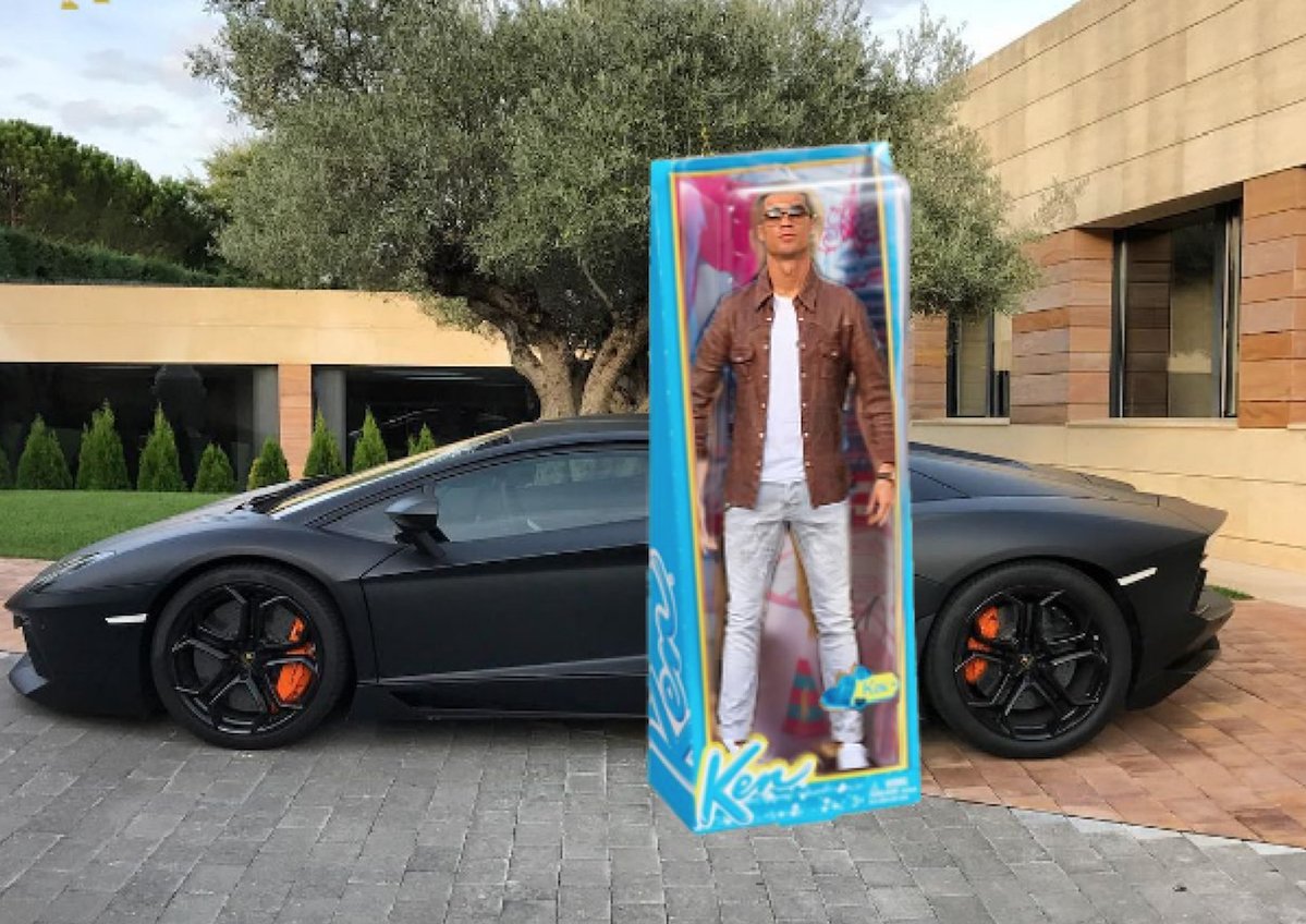 cristiano-ronaldo-post-picture-of-him-and-a-lambo-gets-the-internet-treatment_10