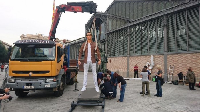 cristiano-ronaldo-post-picture-of-him-and-a-lambo-gets-the-internet-treatment_3