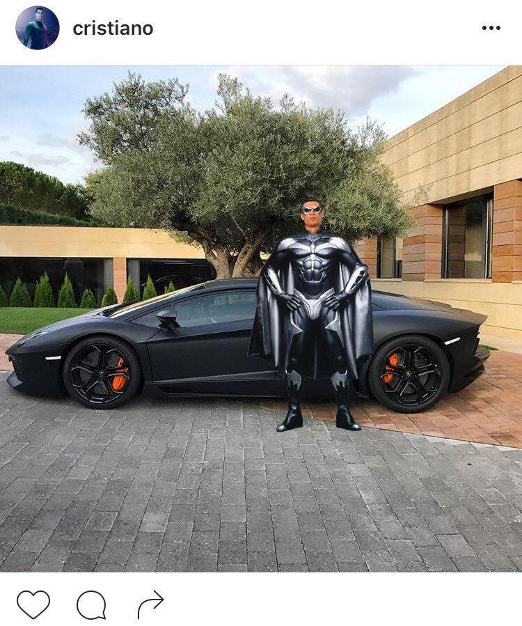 cristiano-ronaldo-post-picture-of-him-and-a-lambo-gets-the-internet-treatment_5