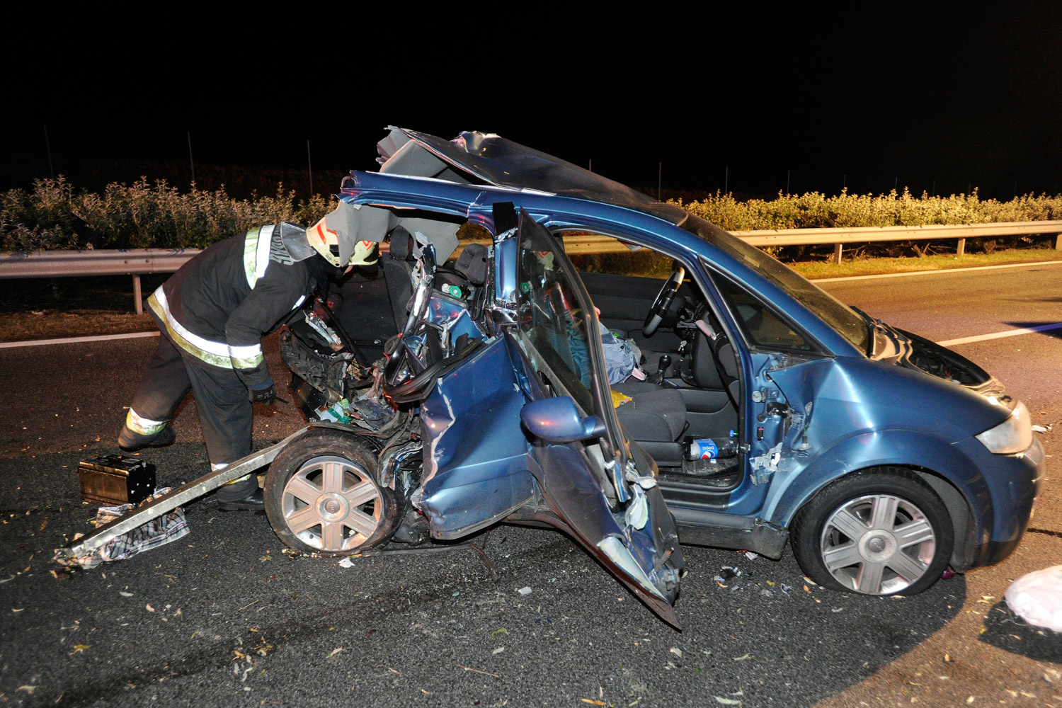 D__MI20161005001 | Vezess | Vezess