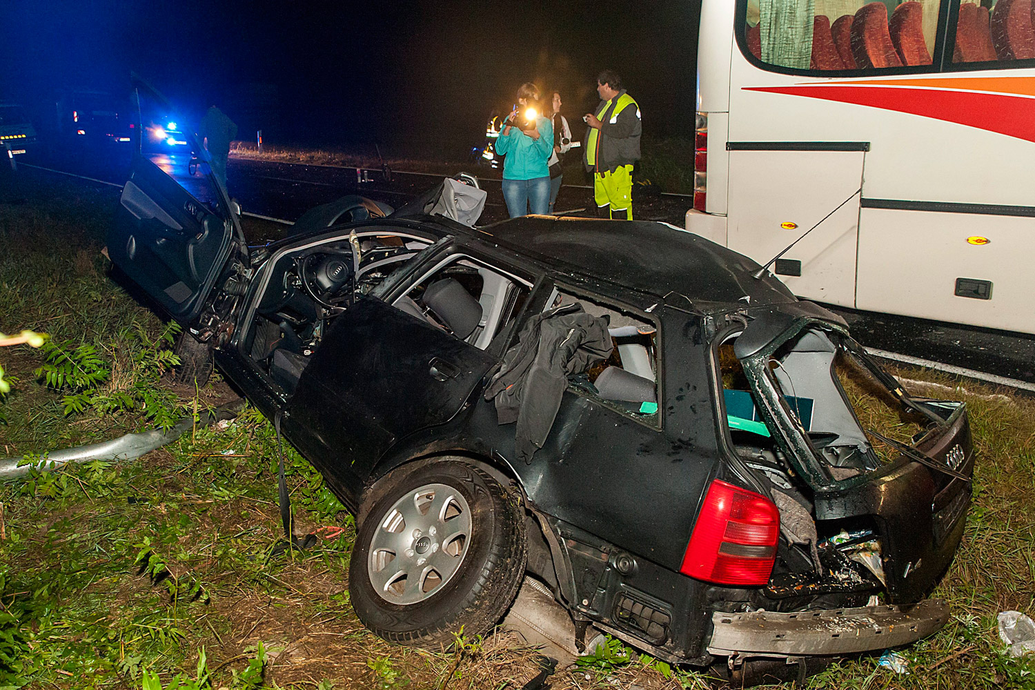 DKRCS20161002016 | Vezess | Vezess