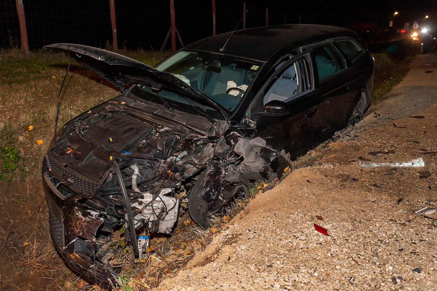 DKRCS20161030010 | Vezess | Vezess