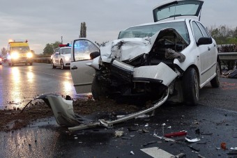 Megrázó fotókon a kecskeméti halálos baleset