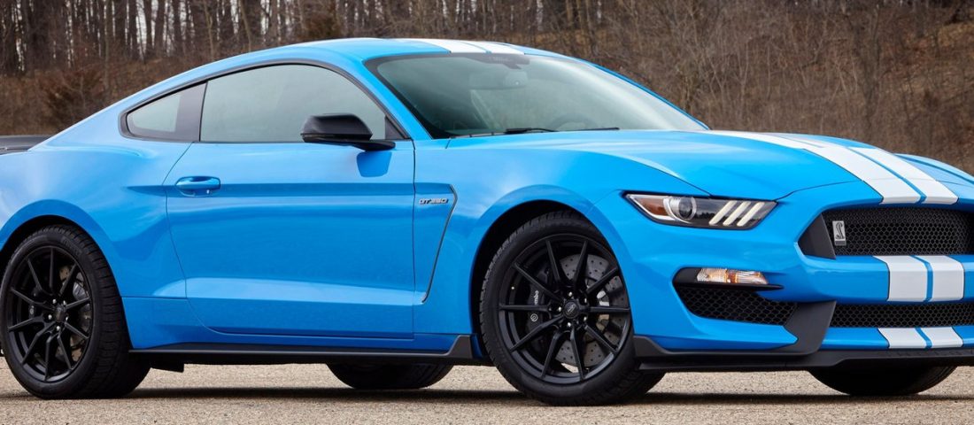 Nem veszik a Mustangot, leállította a gyártást a Ford