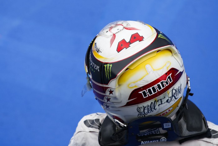 F1: “Hamilton az önmegsemmisítő gombot nyomkodja”