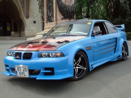 10 pusztító tuning-baleset, ami fájni fog a szemednek 9 Bizonyára a szélcsatornában született ez az E36-os BMW.