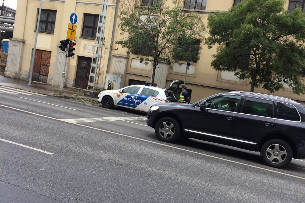 Érzéketlen, sunyi traffizás Budapesten 1 | Vezess IMG_0275