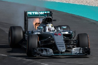 F1: A Mercinél még vizsgálják a motorhibát