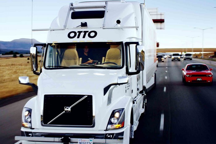 Na mit szállított az első sofőr nélküli teherautó?