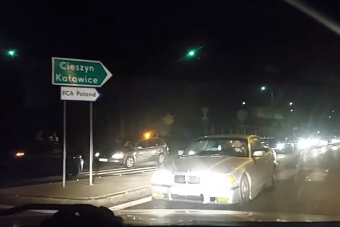 Ilyen az amikor a szabálytalan autósnak még a pofája is nagy