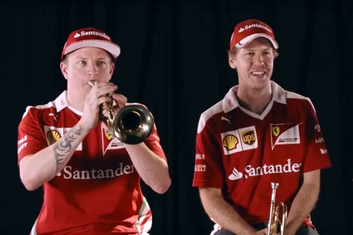 F1: Räikkönen már trombitán is veri Vettelt – videó