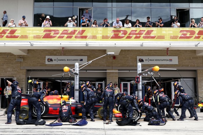 F1: Két másodperc két percben – így zajlik a kerékcsere