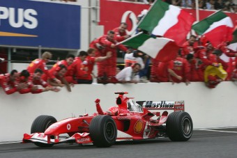F1: Schumacher egy napon nyert időmérőt és futamot