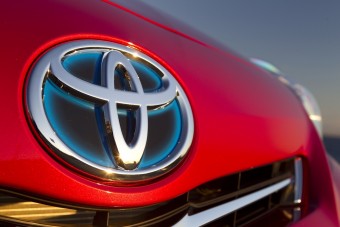 Őrült villanyautó-fejlesztésbe kezd a Toyota