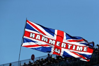 F1: A Mercedest lelassította az időjárás