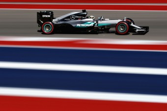 F1: Hamiltonnak megvan az eső austini pole