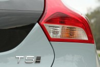 Vaddisznó skandináv módra: Volvo V40 CC 72