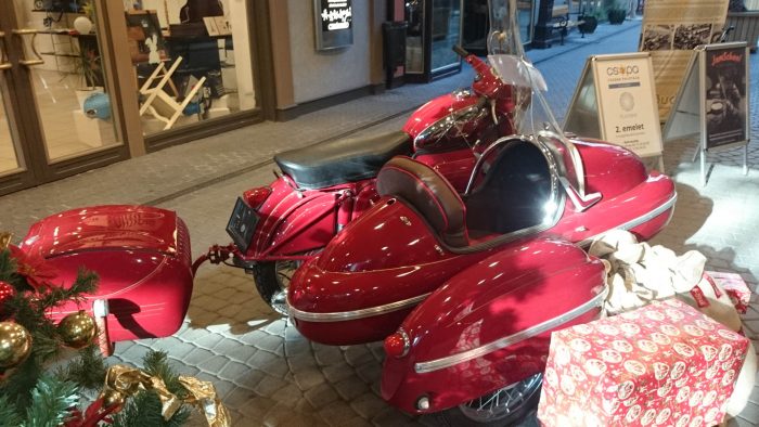 Cseh motorcsodára bukkantunk Óbudán 5 | Vezess 01