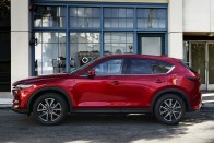 Lecseréli európai bestsellerét a Mazda 25