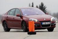 Használt autó: Volkswagen Passat B7 TDI vs. Renault Laguna III dCi 31