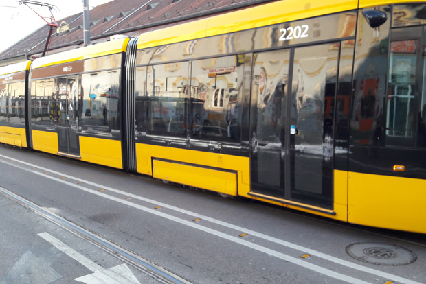 Egy kamionos miatt volt balhé a Kolosy téren