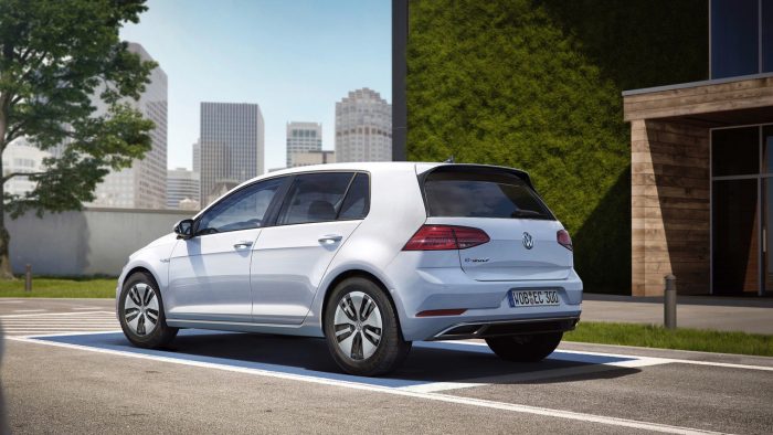 Erősebb lett és messzebb jut az elektromos Golf 7 | Vezess 2017-volkswagen-e-golf (4)