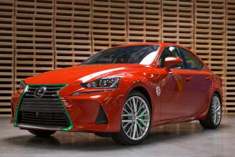 Lexus, ami kétszer csíp