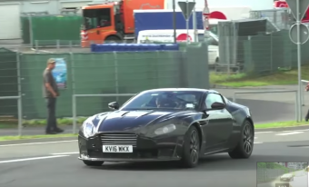 Így szól az Aston Martin V8 Vantage új, AMG-től származó motorja