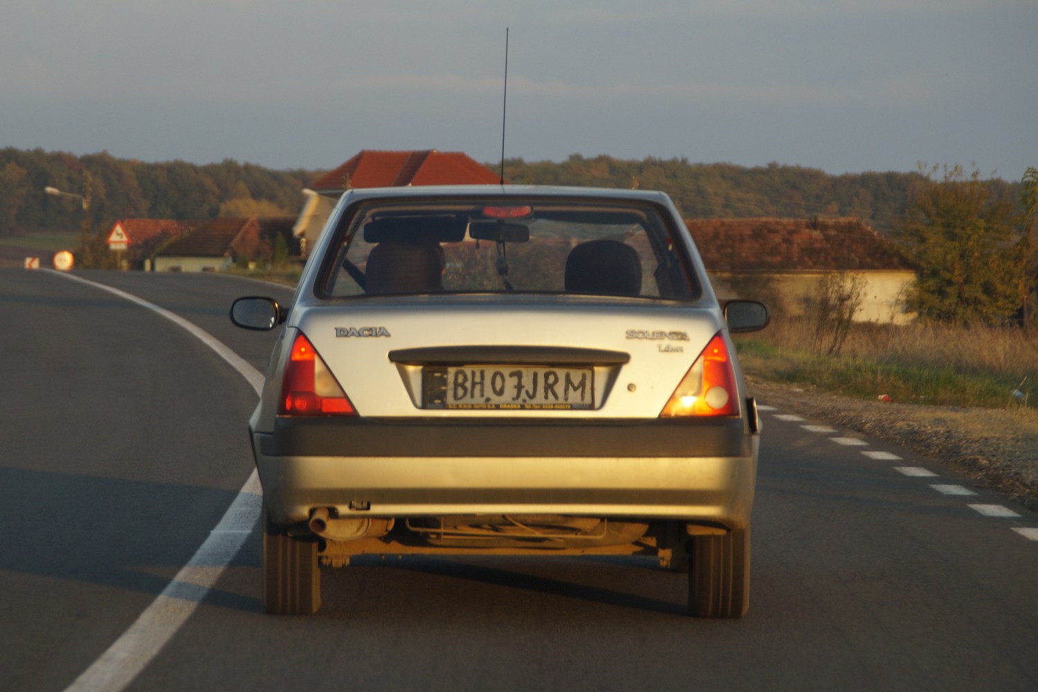 A Dacia 50 árnyalata 64