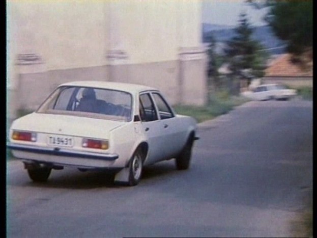 A gazdag zsaruk saját autóval járnak 20