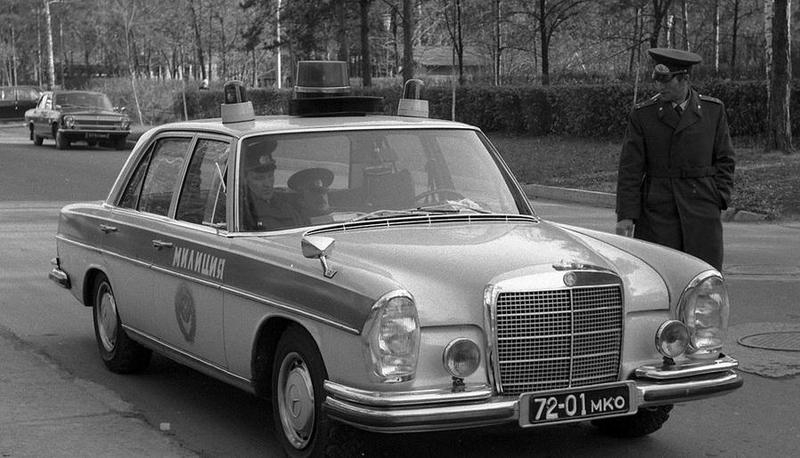 Szovjet rendőrautók, amiknek ma is örülnének a zsaruk 7 6CuC5w935C