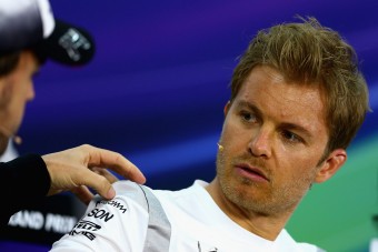 F1: Alonso figyelmeztette Rosberget