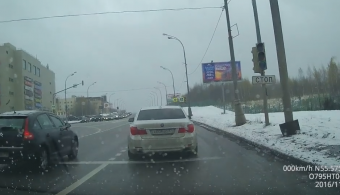 A hülyeségre a 7-es BMW-nek sincs ellenszere