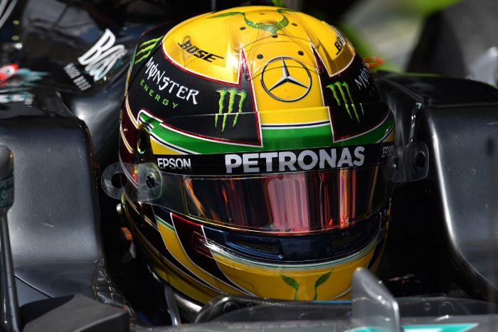 F1: A melegre panaszkodtak Hamiltonék