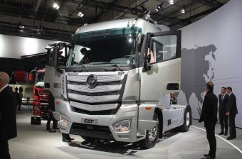 Német-kínai fejlesztésű nyergesvontatót díjaztak