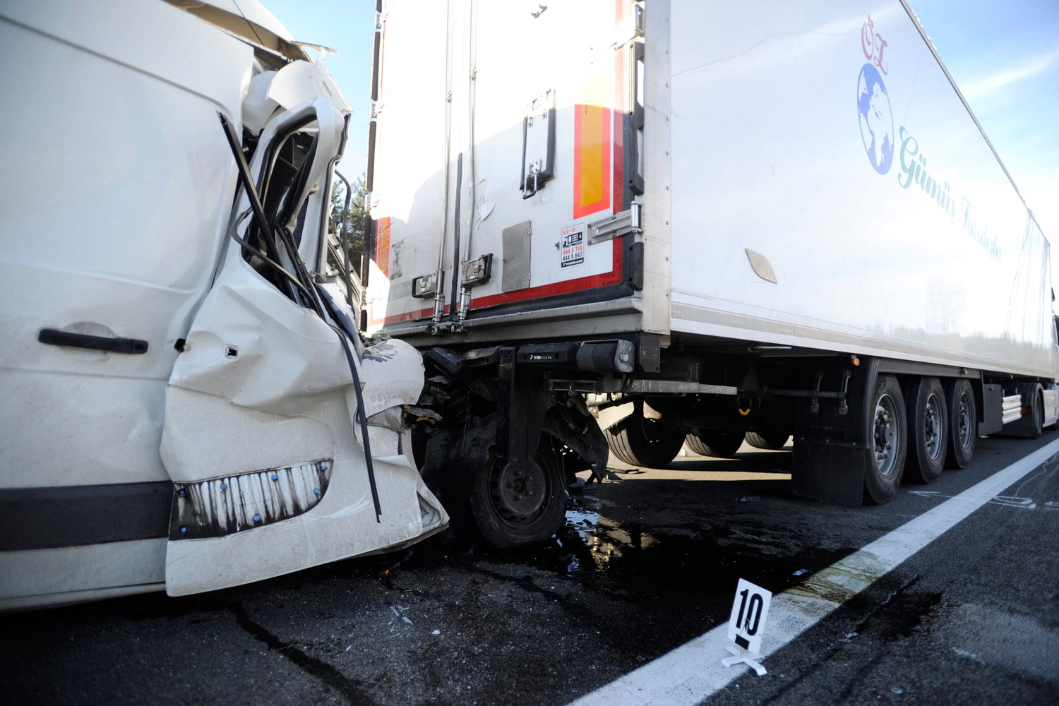 D__MI20161130003 | Vezess | Vezess