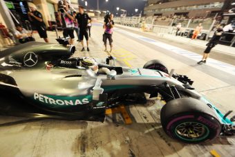 Forma-1: Kettő-null Hamiltonnak