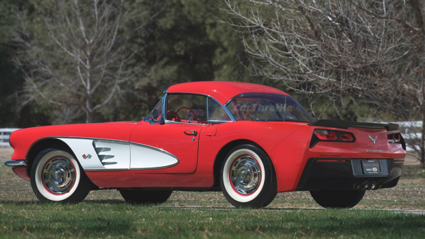 8 legendás autó, ami utódja farát kapta 7 Chevrolet Corvette C1-C7