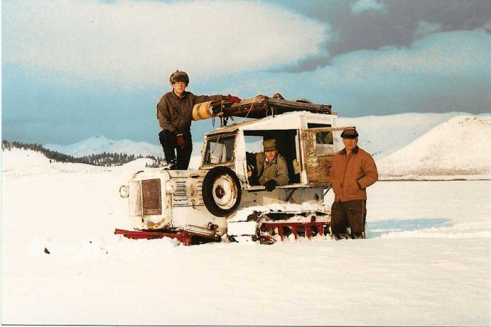FC-FB10-cb-snowtractor-02