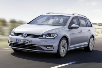 Elképesztő dolog történt a svéd autópiacon