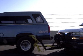 Mint horgász rántanak be rendőrök a menekülőnek ezzel a trükkös cuccal