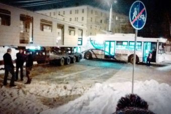 Trolival ütközött a magyar metrókocsi Oroszországban. Van rá magyarázat!