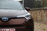 Toyota űrhajó, egyenesen a rajzlapról 35