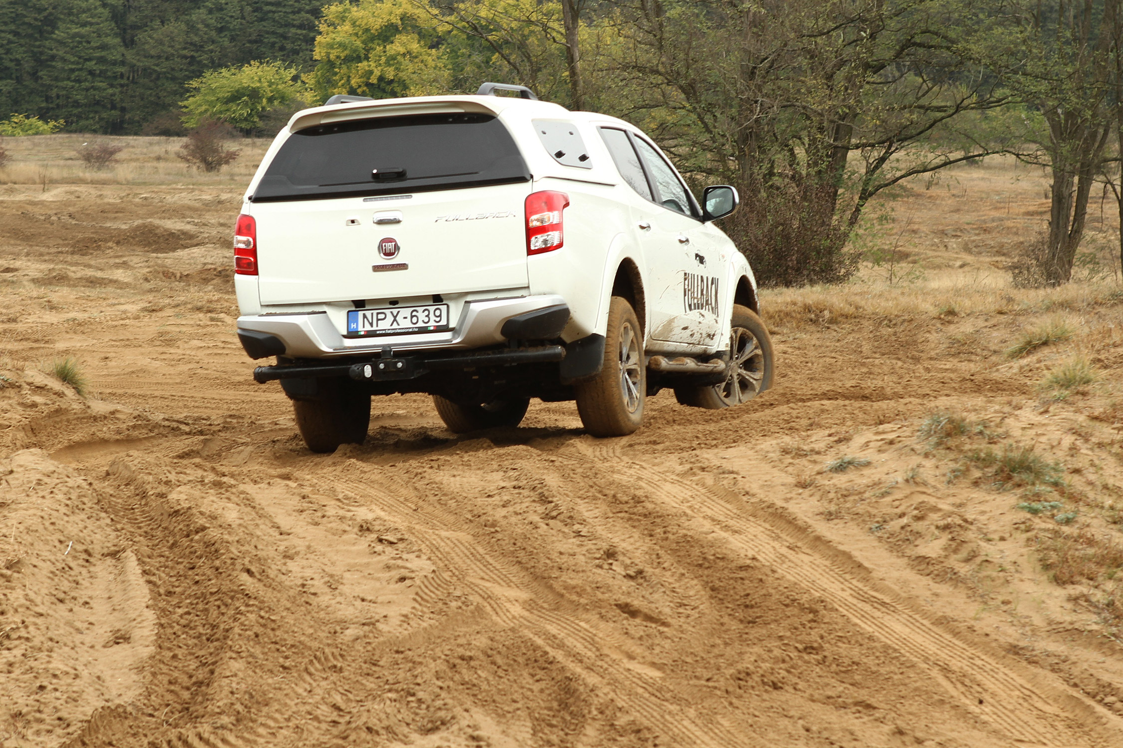 Az igazi mindenes terepre: 4×4-es pickup 13