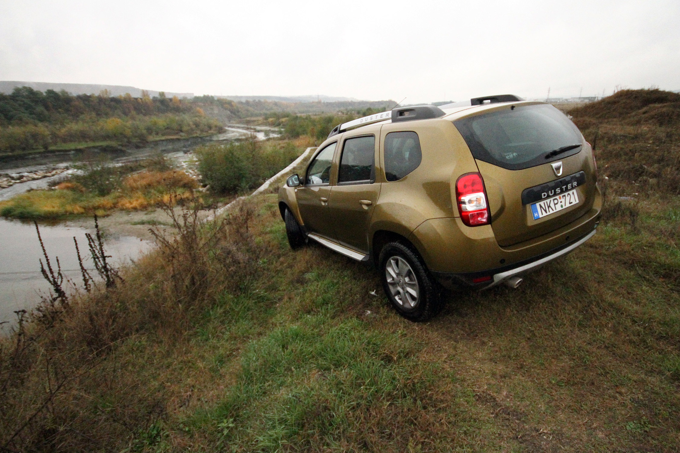 Vizuális himnusz a Dacia Dusterhez 25