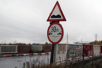 Nem tartotta a követési távolságot, meghalt a családja