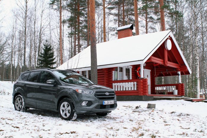 Okosabb, kényelmesebb: Ford Kuga 2016 5 A fotózásra elherdált időt gyorshajtással kellett később behozni