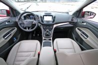 Okosabb, kényelmesebb: Ford Kuga 2016 40